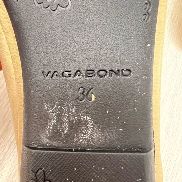 Vagabond Women’s EU 36 US 6 Perforated Floral Tan Casual Slip on Flats Loafers - Picture 8 of 9